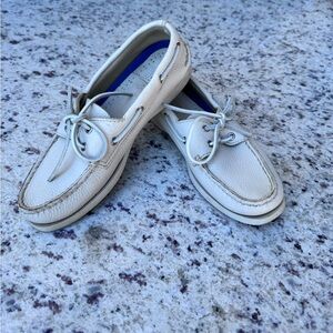 Sperry Women's Cream Boat Shoes